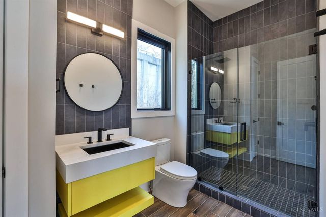 128 Goethe Street, Cincinnati, OH 45202