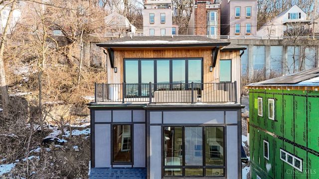 128 Goethe Street, Cincinnati, OH 45202