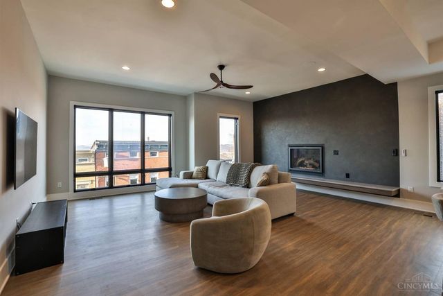 128 Goethe Street, Cincinnati, OH 45202