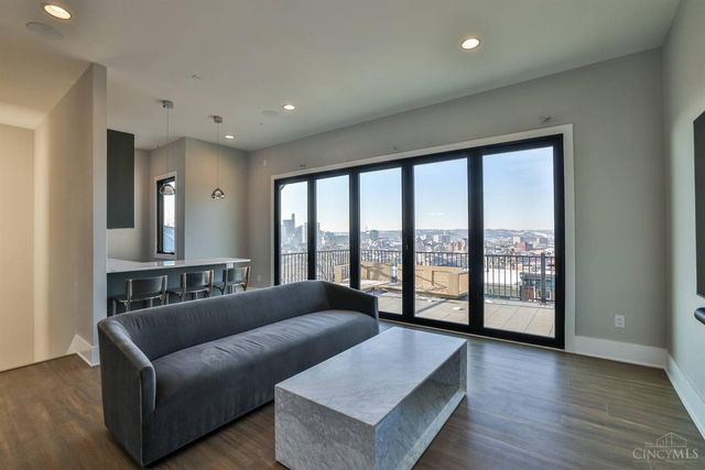 128 Goethe Street, Cincinnati, OH 45202