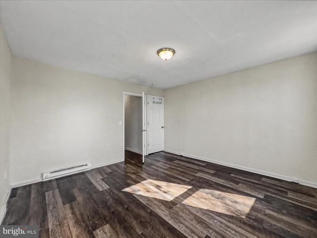 542 SENECA ST, Harrisburg, PA 17110