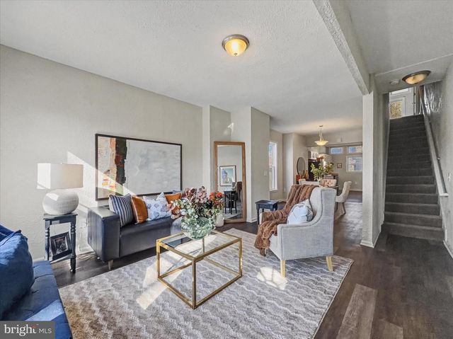 542 SENECA ST, Harrisburg, PA 17110