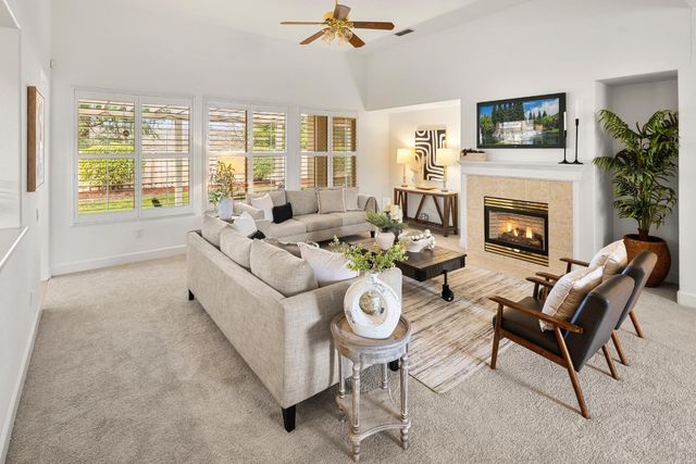 1859 Maple Grove Ln, Lincoln, CA 95648