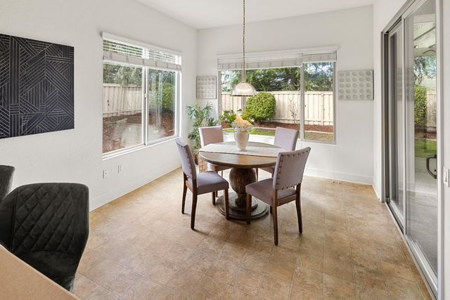 1859 Maple Grove Ln, Lincoln, CA 95648