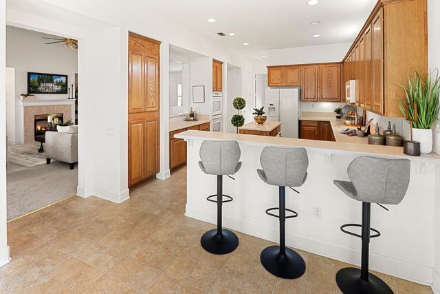 1859 Maple Grove Ln, Lincoln, CA 95648