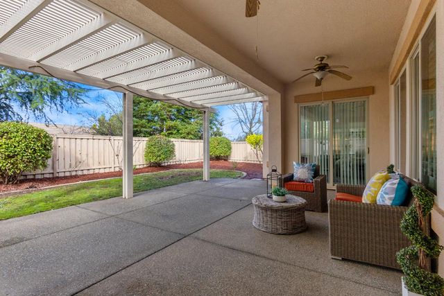 1859 Maple Grove Ln, Lincoln, CA 95648