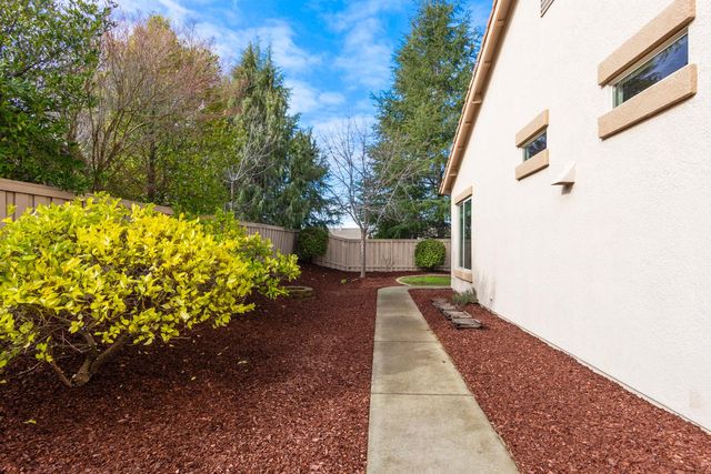 1859 Maple Grove Ln, Lincoln, CA 95648