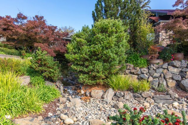 1859 Maple Grove Ln, Lincoln, CA 95648