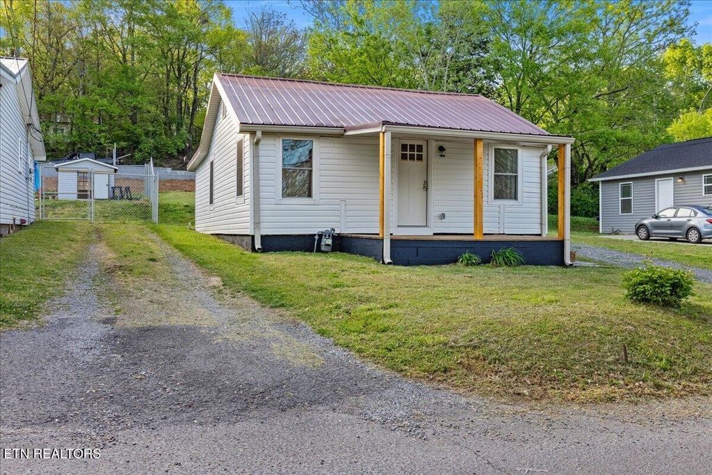 925 Lang Street SE, Cleveland, TN 37311