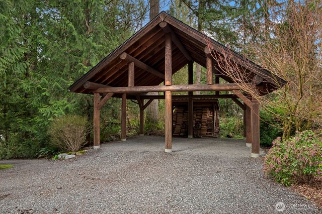 18904 233rd Avenue NE, Woodinville, WA 98077