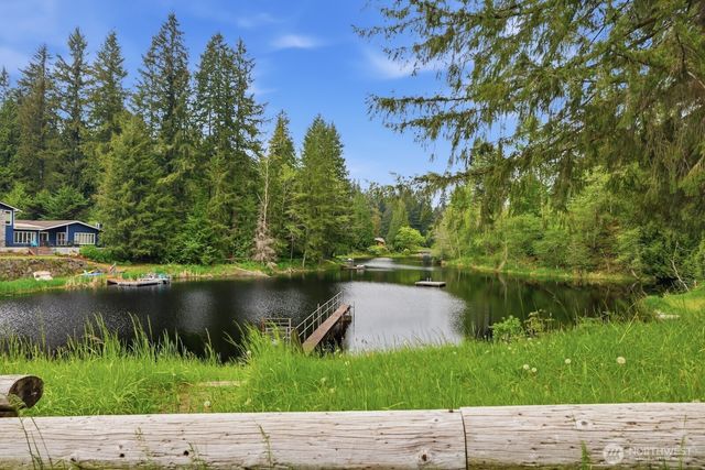 18904 233rd Avenue NE, Woodinville, WA 98077