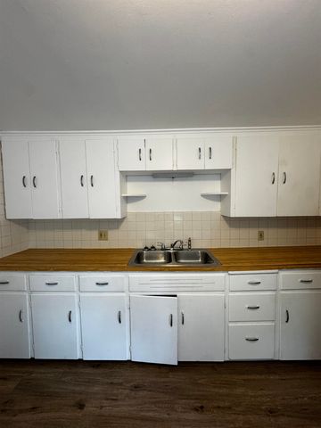 1001 Greenwich Street, Saginaw, MI 48602