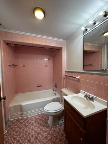 1001 Greenwich Street, Saginaw, MI 48602