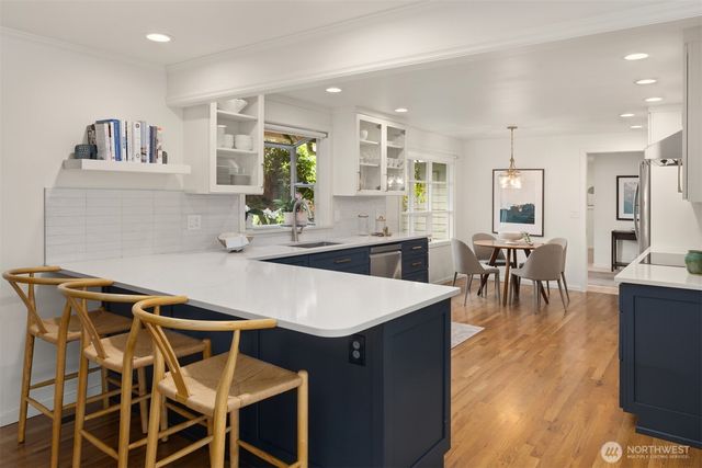 8320 SE 62nd Street, Mercer Island, WA 98040