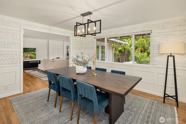 8320 SE 62nd Street, Mercer Island, WA 98040