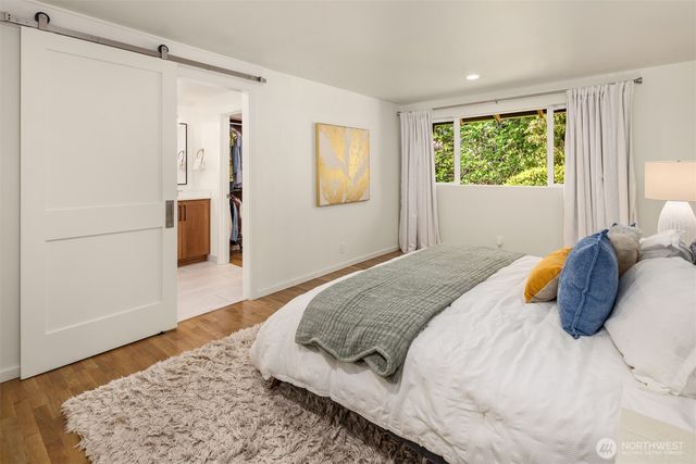 8320 SE 62nd Street, Mercer Island, WA 98040