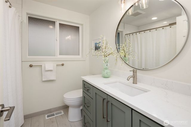 8320 SE 62nd Street, Mercer Island, WA 98040