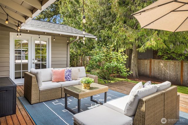 8320 SE 62nd Street, Mercer Island, WA 98040
