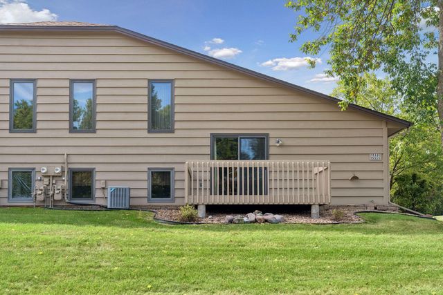 15331 39th Avenue N, Plymouth, MN 55446