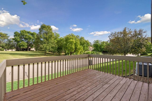 15331 39th Avenue N, Plymouth, MN 55446