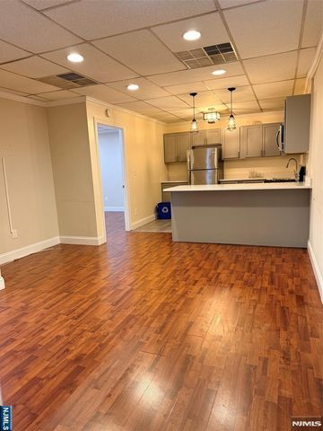 336 Boulevard 2F, Hasbrouck Heights, NJ 07604