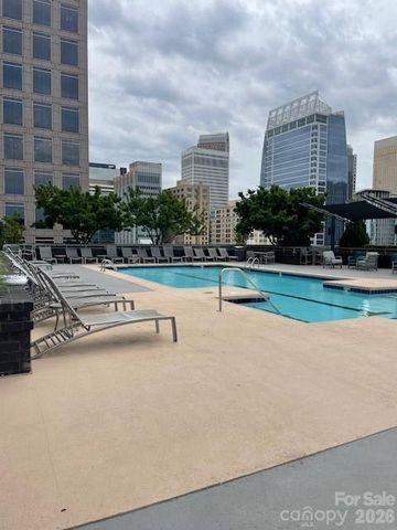 333 W Trade Street 1602, Charlotte, NC 28202