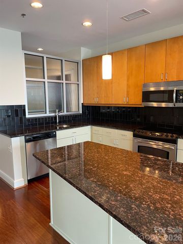 333 W Trade Street 1602, Charlotte, NC 28202
