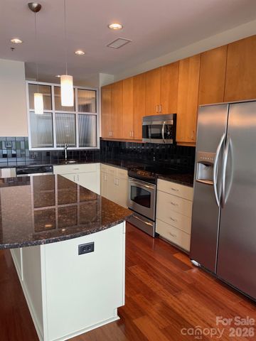 333 W Trade Street 1602, Charlotte, NC 28202