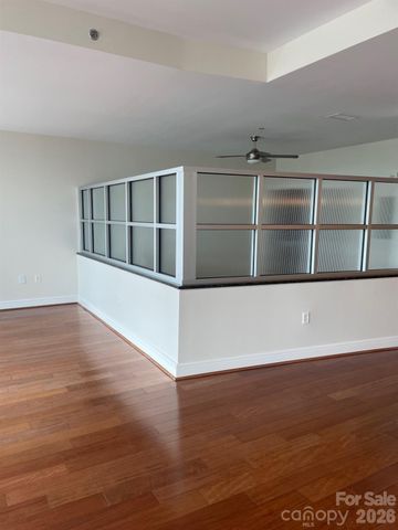 333 W Trade Street 1602, Charlotte, NC 28202