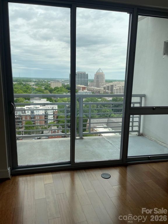 333 W Trade Street 1602, Charlotte, NC 28202
