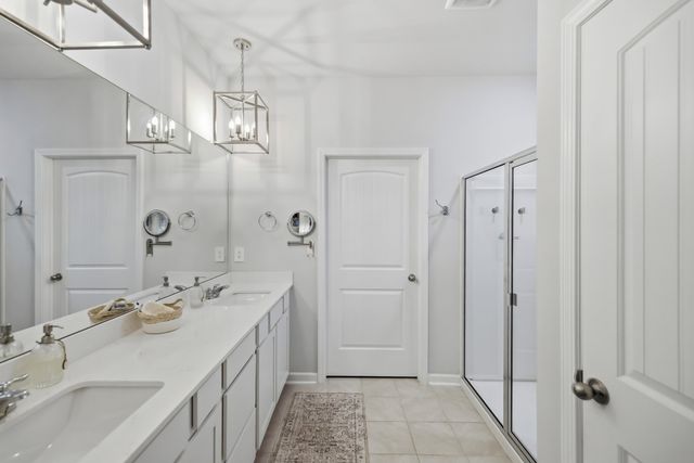 6887 Japonica Ln, White House, TN 37188
