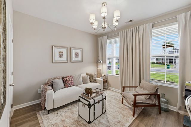 6887 Japonica Ln, White House, TN 37188