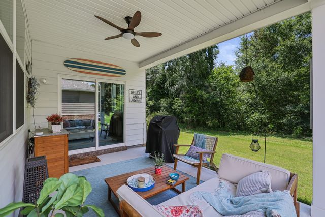 6887 Japonica Ln, White House, TN 37188