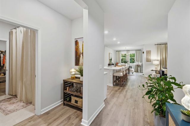 6887 Japonica Ln, White House, TN 37188
