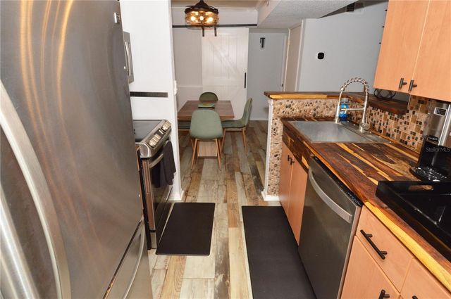 10200 GANDY BOULEVARD N 1313, St Petersburg, FL 33702