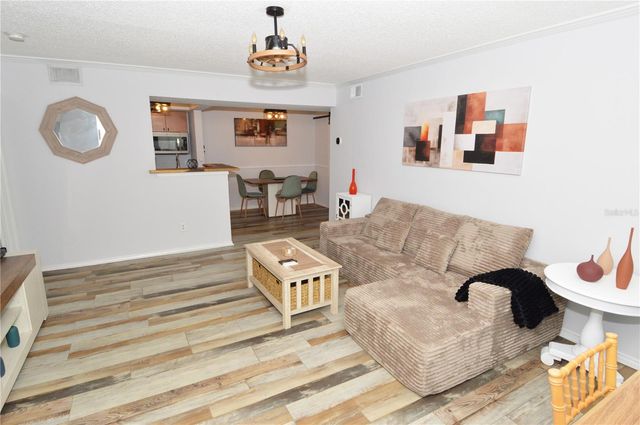 10200 GANDY BOULEVARD N 1313, St Petersburg, FL 33702