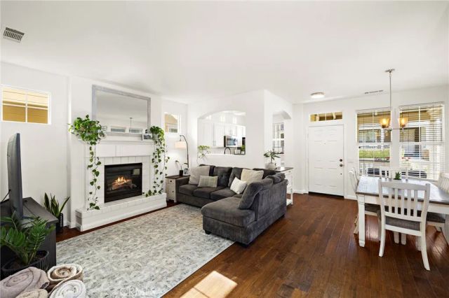 15 Honey Tree, Ladera Ranch, CA 92694