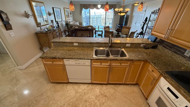 100 S Birch Road 1703f, Fort Lauderdale, FL 33316