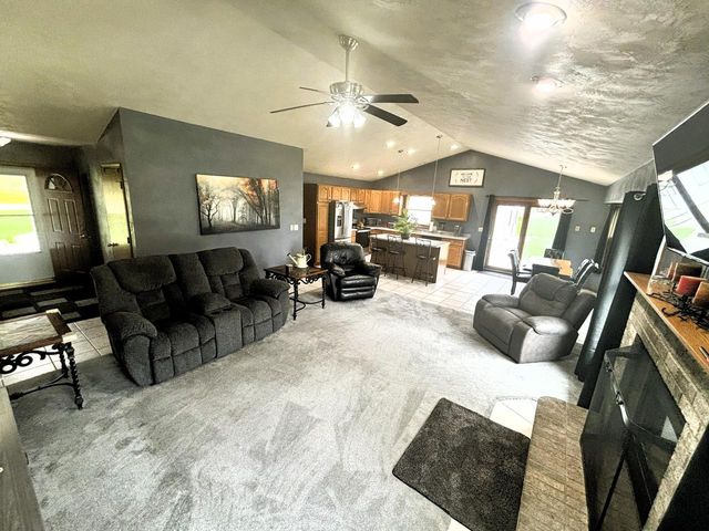 N3151 State Road 76, Hortonville, WI 54944