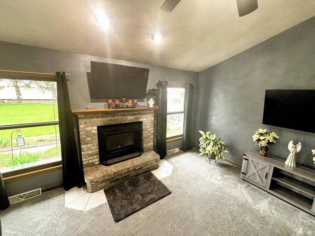 N3151 State Road 76, Hortonville, WI 54944