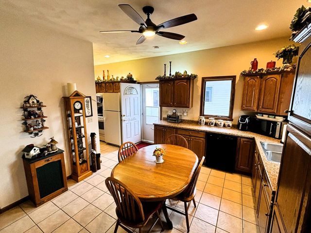 N3151 State Road 76, Hortonville, WI 54944