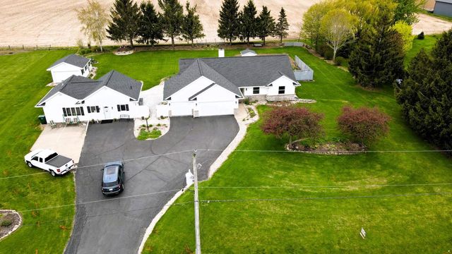 N3151 State Road 76, Hortonville, WI 54944
