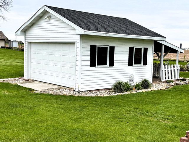 N3151 State Road 76, Hortonville, WI 54944
