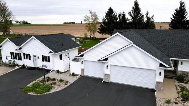 N3151 State Road 76, Hortonville, WI 54944