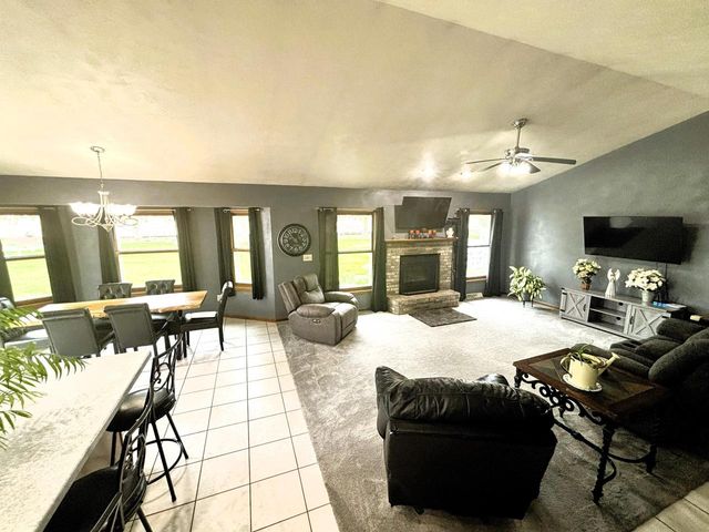 N3151 State Road 76, Hortonville, WI 54944