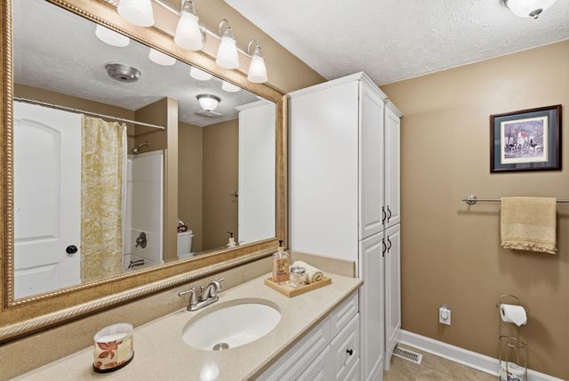 207 Augusta Drive, Georgetown, KY 40324