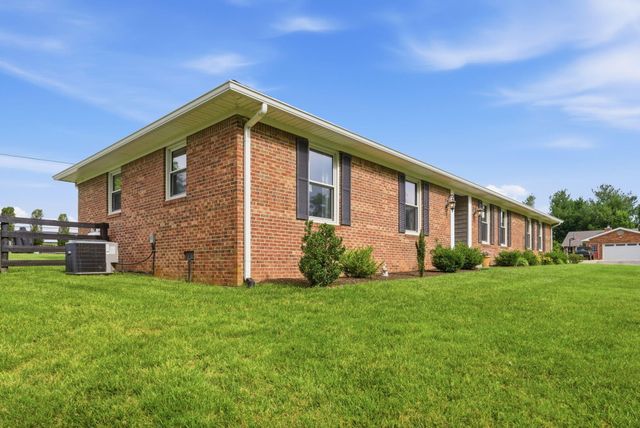 207 Augusta Drive, Georgetown, KY 40324