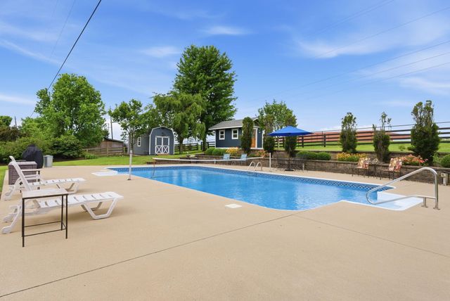 207 Augusta Drive, Georgetown, KY 40324