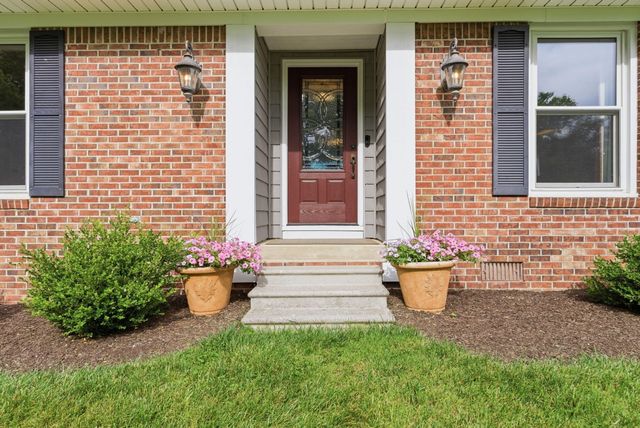 207 Augusta Drive, Georgetown, KY 40324