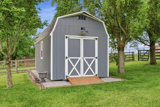 207 Augusta Drive, Georgetown, KY 40324